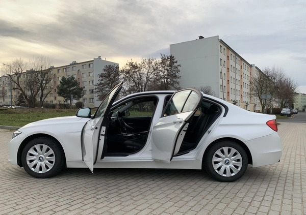 BMW Seria 3 cena 56500 przebieg: 227000, rok produkcji 2012 z Bolesławiec małe 326